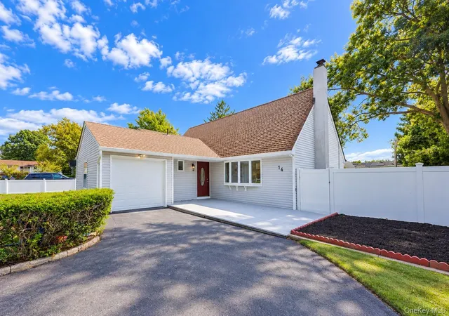 Photo 1 of Single family home for sale at 14 Arcadia Dr, Huntington, NY 11746 | MLS# 1053605 | Listing updated on 2026-10-04