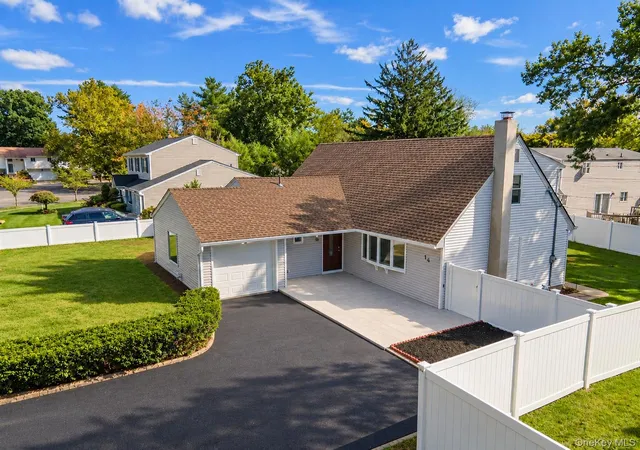 Photo 39 of Single family home for sale at 14 Arcadia Dr, Huntington, NY 11746 | MLS# 1053605 | Listing updated on 2026-10-04
