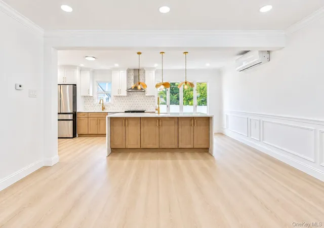 Photo 3 of Single family home for sale at 14 Arcadia Dr, Huntington, NY 11746 | MLS# 1053605 | Listing updated on 2026-10-04