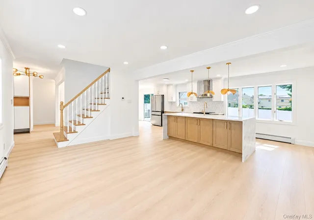 Photo 4 of Single family home for sale at 14 Arcadia Dr, Huntington, NY 11746 | MLS# 1053605 | Listing updated on 2026-10-04