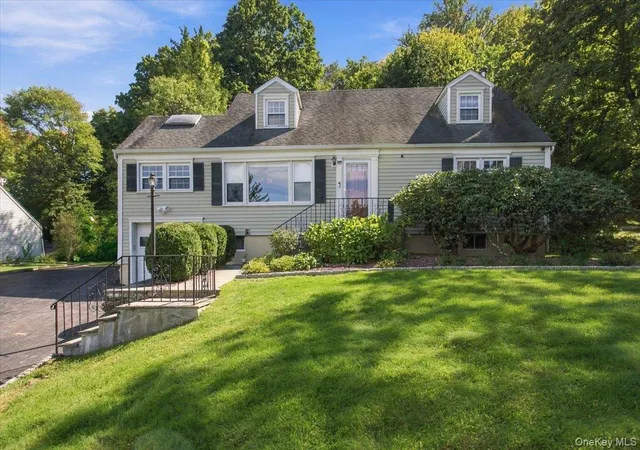 Photo 1 of Single family home for sale at 3494 Overlook Ave, Yorktown, NY 10598 | MLS# 1053621 | Listing updated on 2026-10-01
