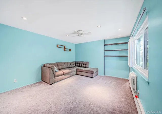 Photo 3 of House for sale at 10 Smithtown Blvd #3B, Smithtown, NY 11787 | MLS# 1053623 | Listing updated on 2026-09-25