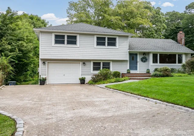 Single family home for sale at 30 Sheppard Ln, Huntington, NY 11743 | MLS# 1053647