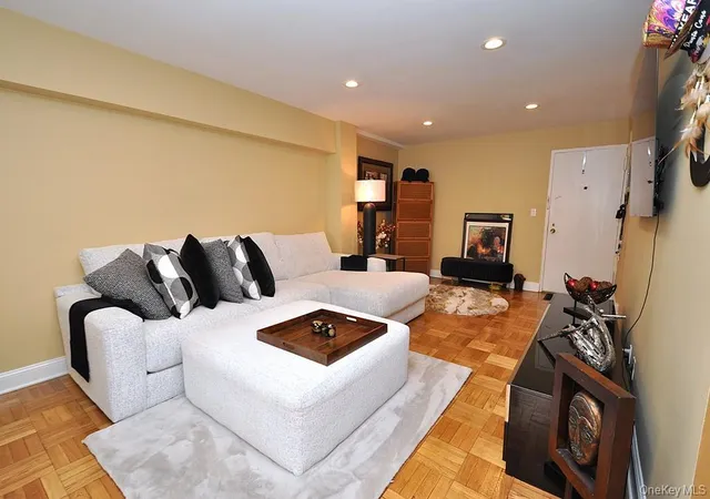 Photo 4 of House for sale at 10 Old Mamaroneck Rd #2A, White Plains, NY 10605 | MLS# 1053668 | Listing updated on 2026-09-23