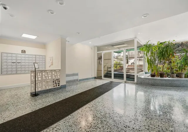 Photo 2 of House for sale at 642 Locust St #4H, Mount Vernon, NY 10552 | MLS# 1053674 | Listing updated on 2026-09-30