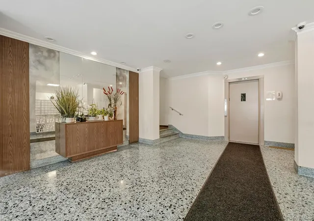 Photo 3 of House for sale at 642 Locust St #4H, Mount Vernon, NY 10552 | MLS# 1053674 | Listing updated on 2026-09-30