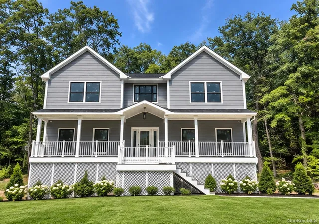 Photo 3 of Single family home for sale at 18 Overton Pass, Smithtown, NY 11780 | MLS# 1053682 | Listing updated on 2026-09-25