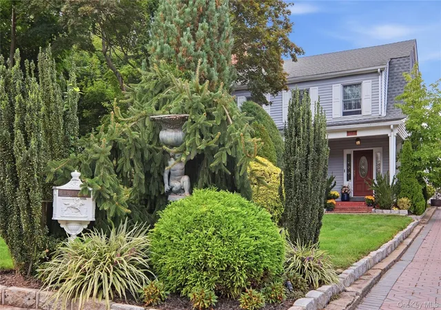 Photo 3 of Sale Pending at 25161 Gaskell Rd, New York, NY 11362 | MLS# 1053684 | Listing updated on 2026-10-10