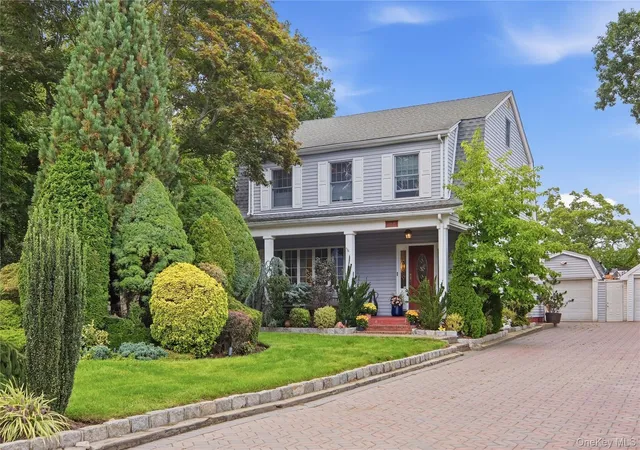 Photo 3 of Sale Pending at 25161 Gaskell Rd, New York, NY 11362 | MLS# 1053684 | Listing updated on 2026-10-10