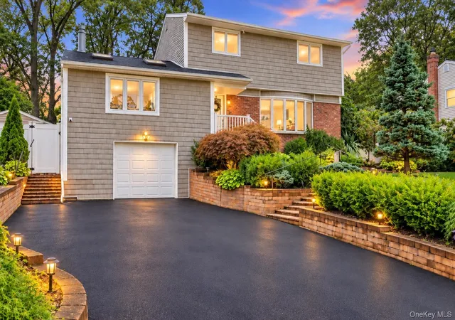 Photo 1 of Single family home for sale at 16 Wren Dr, Smithtown, NY 11788 | MLS# 1053688 | Listing updated on 2026-09-30