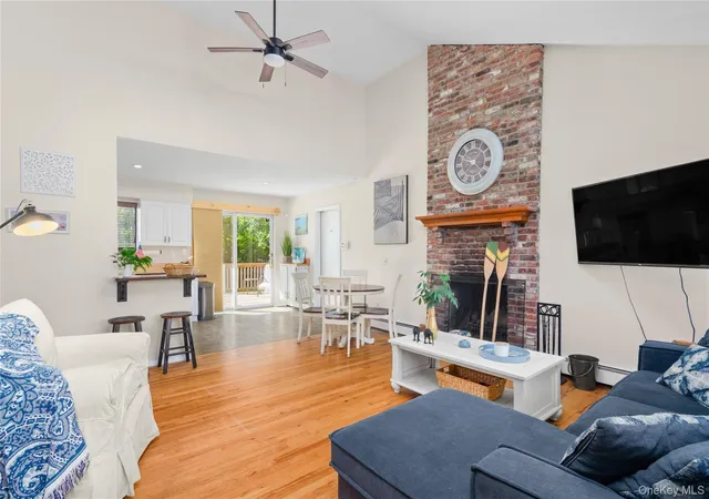 Photo 3 of Single family home for sale at 82 Argonne Rd E, Southampton, NY 11946 | MLS# 1053691 | Listing updated on 2026-10-03