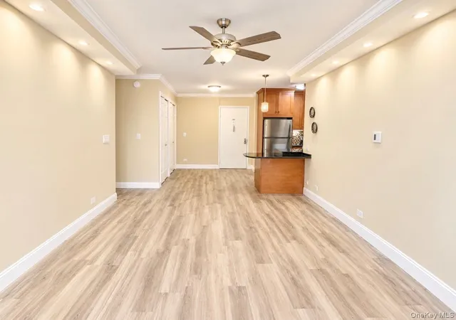 Photo 3 of House for sale at 27110 Grand Central Pkwy #30C, New York, NY 11005 | MLS# 1053692 | Listing updated on 2026-09-28