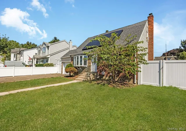 Photo 1 of Single family home for sale at 82 Pengon Cir, Hempstead, NY 11554 | MLS# 1053696 | Listing updated on 2026-10-07