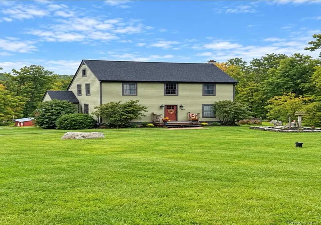 Photo 1 of Single family home for sale at 408 Oregon Trl, Shawangunk, NY 12566 | MLS# 1053706 | Listing updated on 2026-09-24