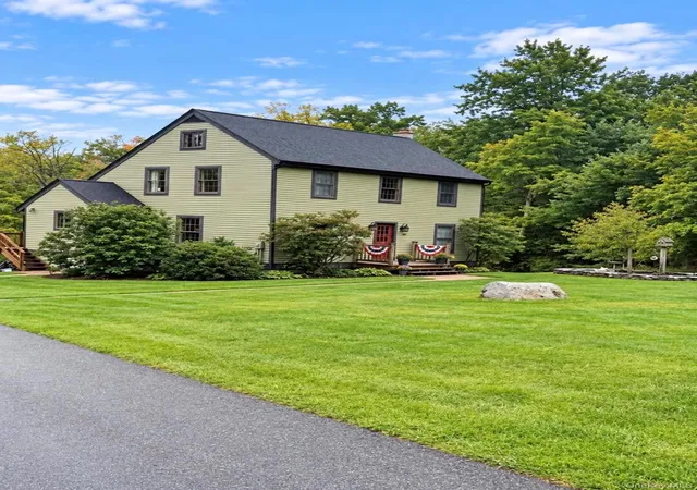 Photo 2 of Single family home for sale at 408 Oregon Trl, Shawangunk, NY 12566 | MLS# 1053706 | Listing updated on 2026-09-24