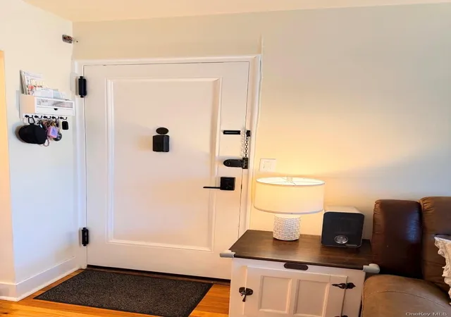 Photo 2 of Condo for sale at 275 Maple #E3, Hempstead, NY 11570 | MLS# 1053715 | Listing updated on 2026-09-29