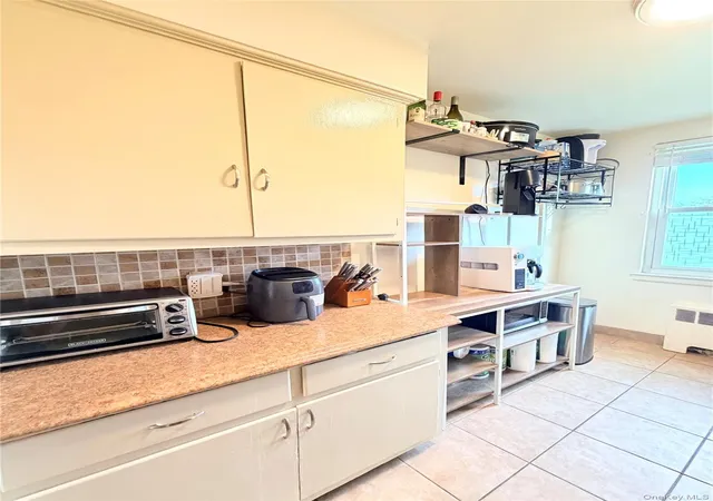 Photo 4 of House for sale at 275 Maple #E3, Hempstead, NY 11570 | MLS# 1053715 | Listing updated on 2026-09-29