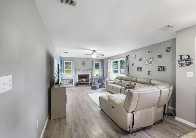 Photo 3 of Single family home for sale at 436 Mutton Hl Rd, Neversink, NY 12765 | MLS# 1053719 | Listing updated on 2026-09-23
