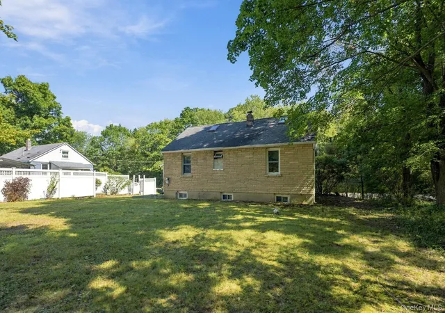 Photo 21 of Single family home for sale at 107 Rock Cut Rd, Newburgh (Town), NY 12550 | MLS# 1053720 | Listing updated on 2026-09-23