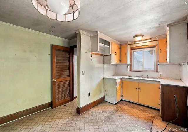 Photo 3 of Single family home for sale at 107 Rock Cut Rd, Newburgh (town), NY 12550 | MLS# 1053720 | Listing updated on 2026-09-23