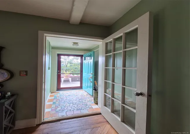 Photo 3 of Single family home for sale at 327 E Pine St, Long Beach, NY 11561 | MLS# 1053722 | Listing updated on 2026-10-08