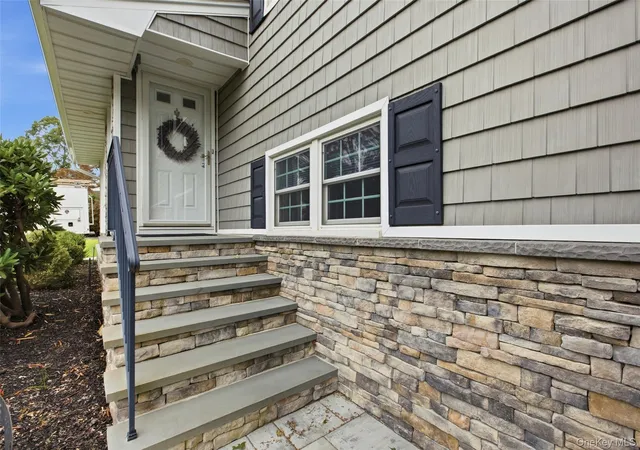 Photo 3 of Single family home for sale at 23 Apple Tree Dr, Smithtown, NY 11788 | MLS# 1053726 | Listing updated on 2026-09-29