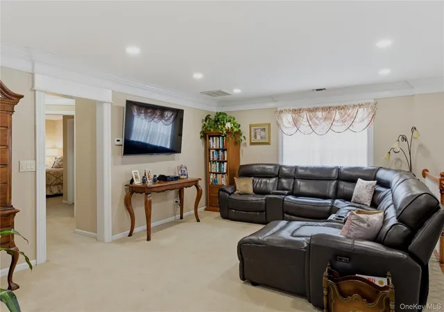 Photo 4 of Single family home for sale at 20 Kate Cir, Brookhaven, NY 11953 | MLS# 1053729 | Listing updated on 2026-10-08