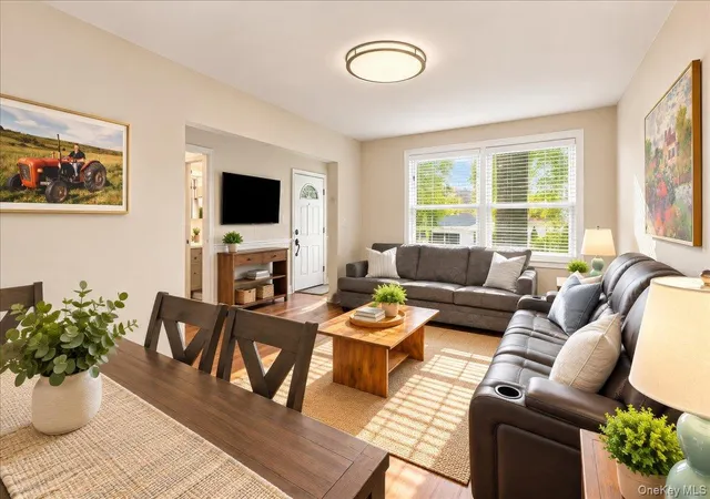 Photo 4 of Sale Pending at 67 Hilltop Acres #67, Yonkers, NY 10704 | MLS# 1053744 | Listing updated on 2026-10-06