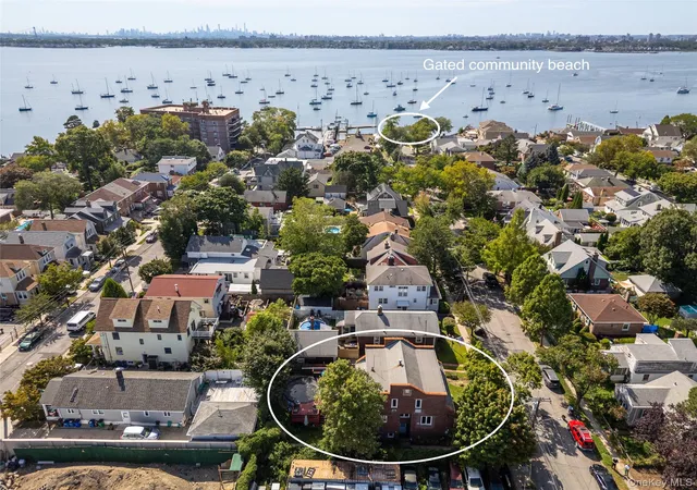 Photo 2 of Single family home for sale at 98 Reynold St, New York, NY 10464 | MLS# 1053756 | Listing updated on 2026-09-25