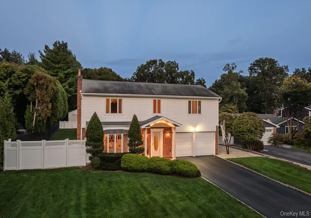Single family home for sale at 123 Old Post Dr, Islip, NY 11788 | MLS# 1053764