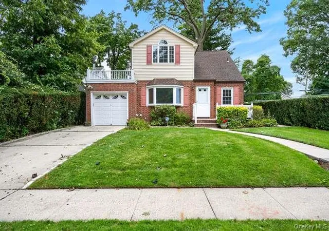 Photo 30 of Single family home for sale at 48 Maple Dr, North Hempstead, NY 11040 | MLS# 1053773 | Listing updated on 2026-09-27