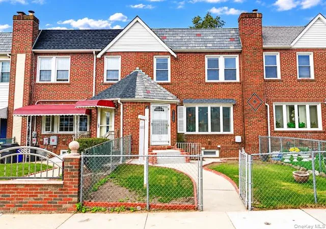 Single family home for sale at 113-22 204th Street, New York, NY 11412 | MLS# 1053797