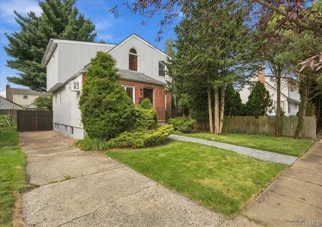 Photo 2 of Single family home for sale at 973 N 3rd Street, North Hempstead, NY 11040 | MLS# 1053805 | Listing updated on 2026-09-28