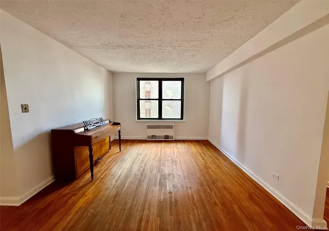 Photo 3 of House for sale at 112-24 Northern Blvd #3G, New York, NY 11368 | MLS# 1053811 | Listing updated on 2026-09-23