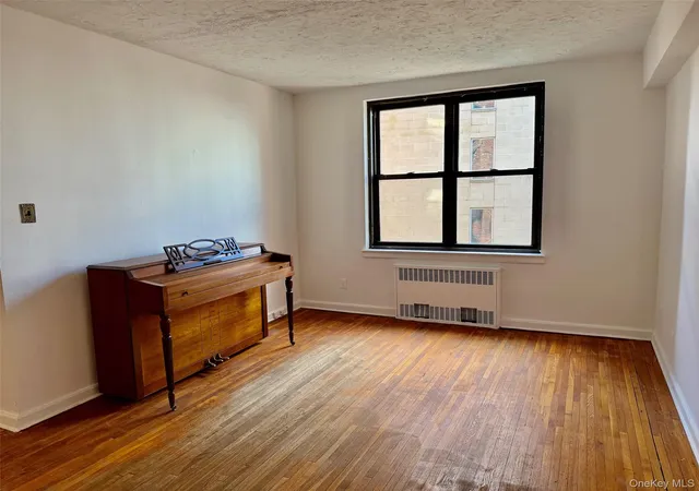 Photo 4 of House for sale at 112-24 Northern Blvd #3G, New York, NY 11368 | MLS# 1053811 | Listing updated on 2026-09-23