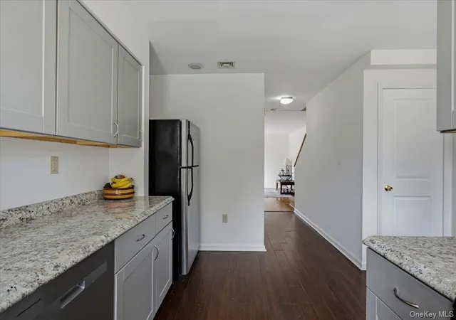 Photo 4 of Single family home for sale at 13 Knoll View, Ossining, NY 10562 | MLS# 1053845 | Listing updated on 2026-10-04