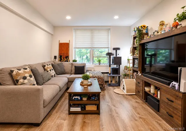 Photo 2 of House for sale at 16 Main St #1Q, Hempstead, NY 11518 | MLS# 1053859 | Listing updated on 2026-10-01