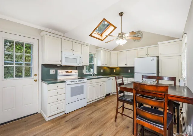 Photo 4 of Single family home for sale at 499 Revilo Ave, Brookhaven, NY 11967 | MLS# 1053867 | Listing updated on 2026-10-04