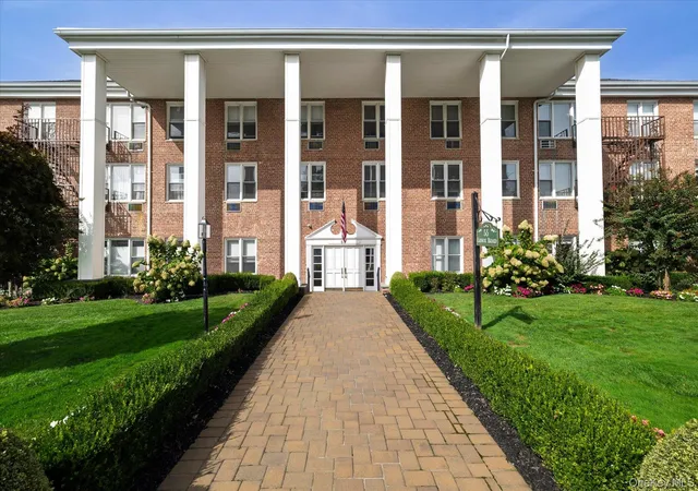 Listing Photo 1 - Condo for sale in building located at 55 Lenox Rd, Rockville Centre, NY 11570 - Unit #1-K
