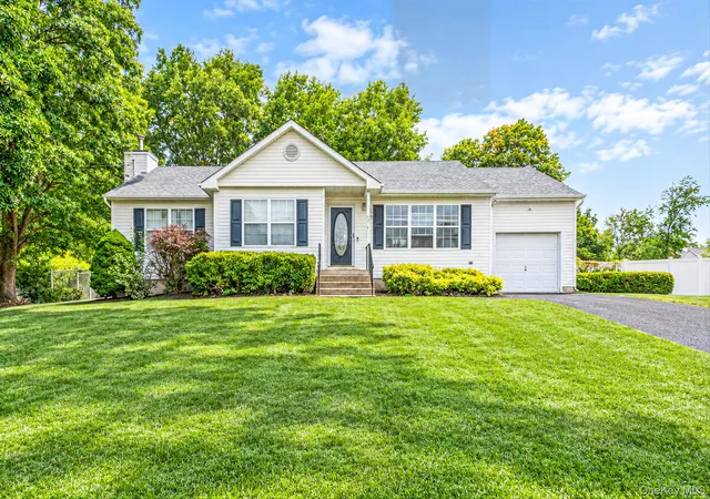 Photo 1 of Single family home for sale at 23 School St, Brookhaven, NY 11779 | MLS# 1053875 | Listing updated on 2026-10-03