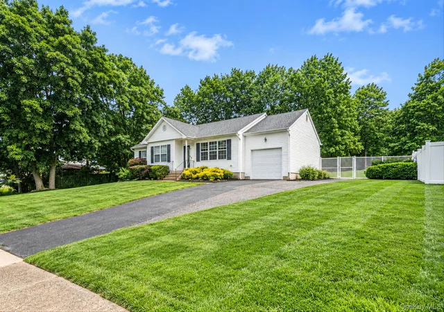 Photo 2 of Single family home for sale at 23 School St, Brookhaven, NY 11779 | MLS# 1053875 | Listing updated on 2026-10-03
