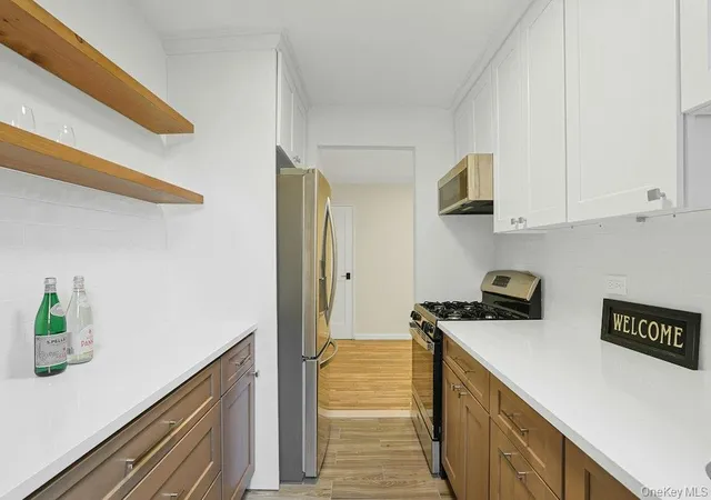 Photo 4 of House for sale at 3363 Sedgwick Ave #4D, New York, NY 10463 | MLS# 1053876 | Listing updated on 2026-09-26