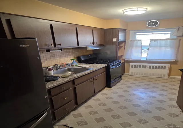 Photo 4 of House for sale at 4124 210th Street, New York, NY 11361 | MLS# 1053877 | Listing updated on 2026-09-23