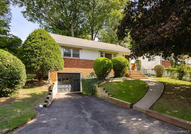 Photo 1 of Single family home for sale at 352 Clifton Ave, Kingston, NY 12401 | MLS# 1053898 | Listing updated on 2026-10-05