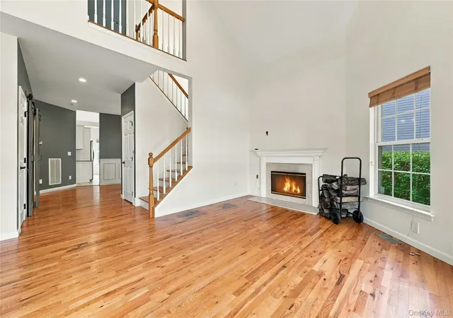 Photo 4 of Condo for sale at 41 Sunflower Ridge Rd, Brookhaven, NY 11720 | MLS# 1053910 | Listing updated on 2026-09-27