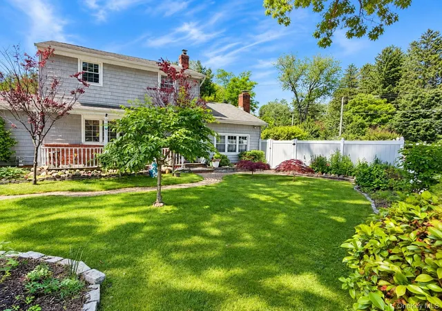 Photo 3 of Single family home for sale at 12 Cayuga Ave, Huntington, NY 11731 | MLS# 1053937 | Listing updated on 2026-09-24