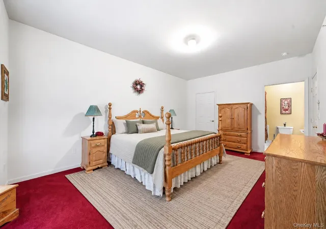 Listing Photo 5 - Condo for sale in building located at 240 Ira Rd, Brookhaven, NY 11766