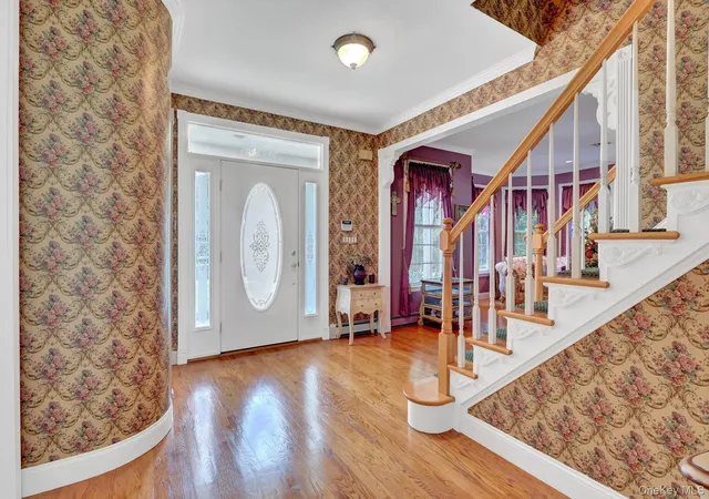 Photo 2 of Single family home for sale at 6 Patricks Way, Smithtown, NY 11780 | MLS# 1053983 | Listing updated on 2026-09-30