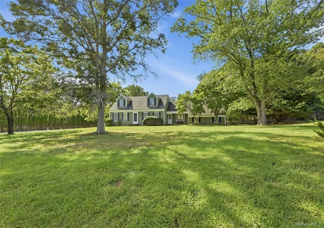 Photo 2 of Single family home for sale at 43 Farm Rd N, Riverhead, NY 11792 | MLS# 1053990 | Listing updated on 2026-10-03