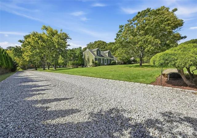 Photo 3 of Single family home for sale at 43 Farm Rd N, Riverhead, NY 11792 | MLS# 1053990 | Listing updated on 2026-10-03